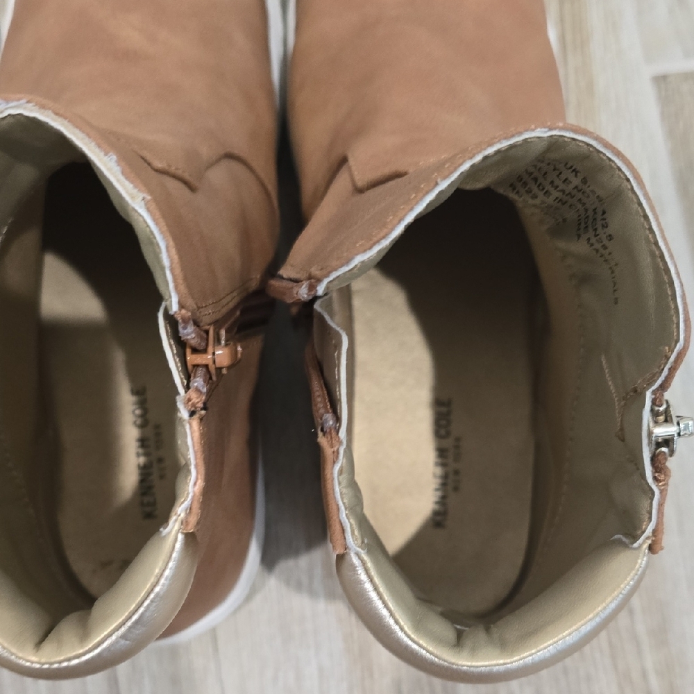Kenneth Cole Brown Kids Boots with Gold Accents - Picture 7 of 10